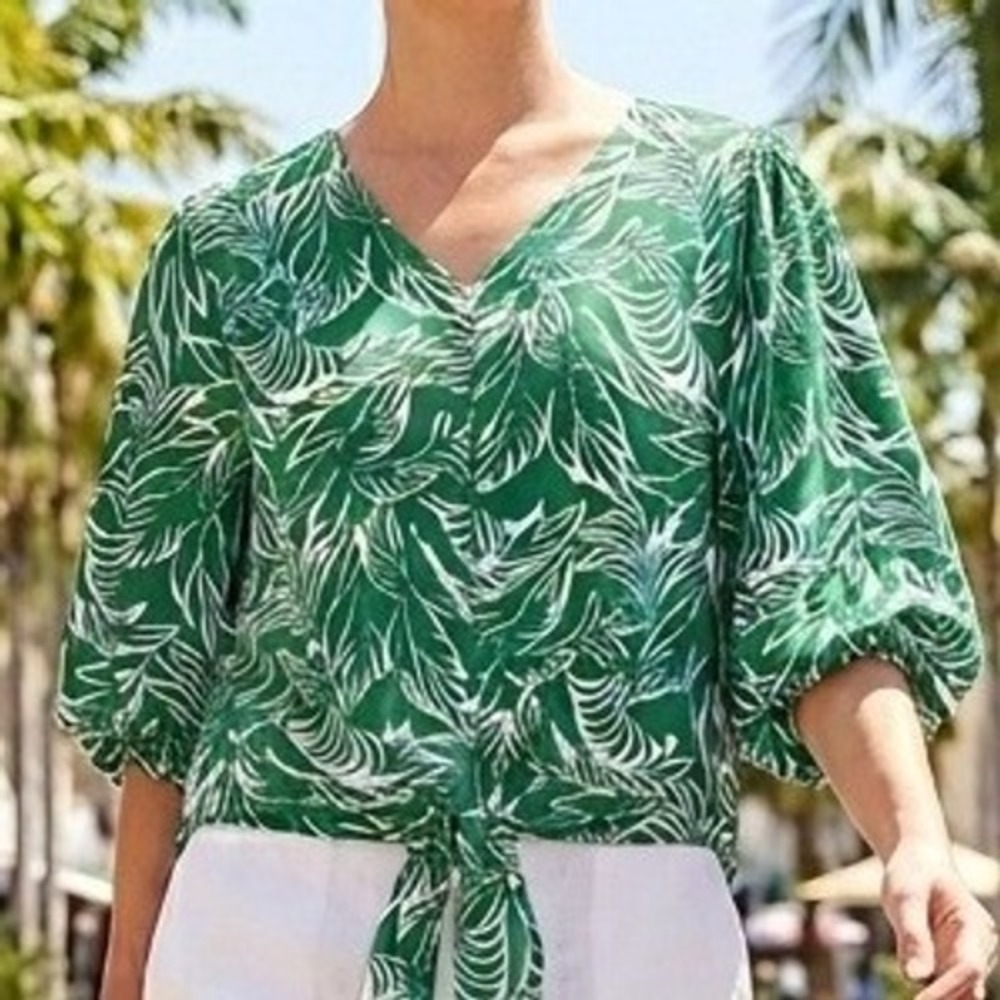 Chico's Green Tropical Leaf Print Tie Front Balloon Sleeve Blouse V-Neck Size 0